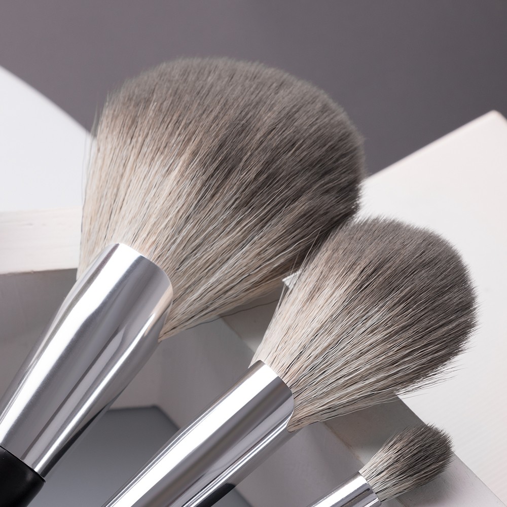 makuep brushes