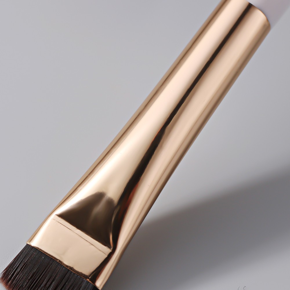 single make up brush 