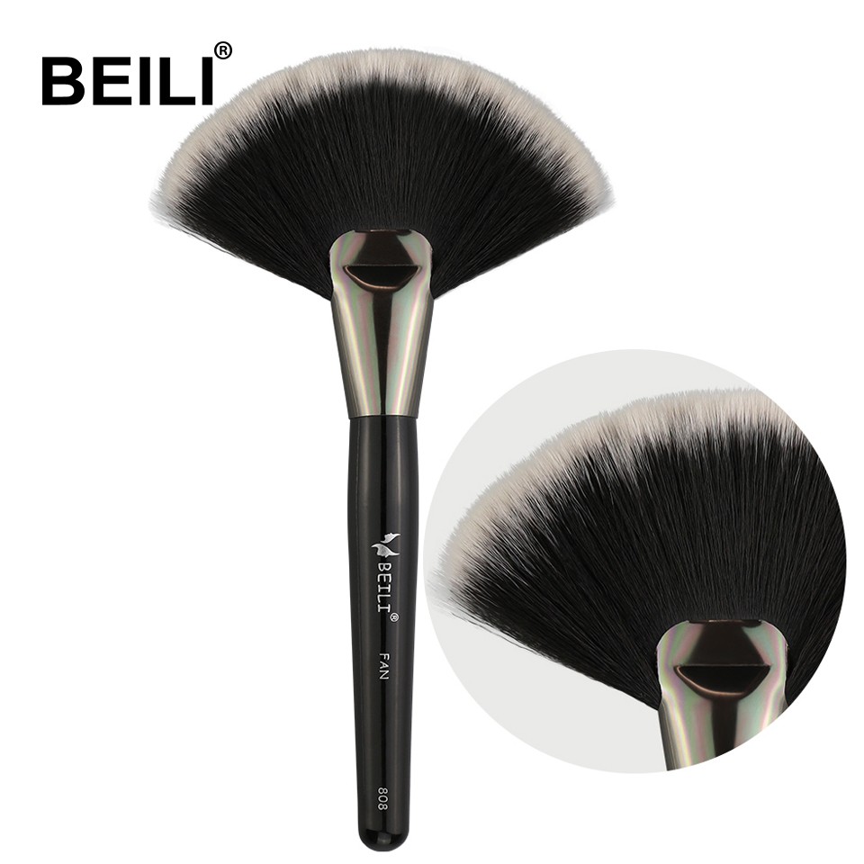 Fan-shaped powder brush