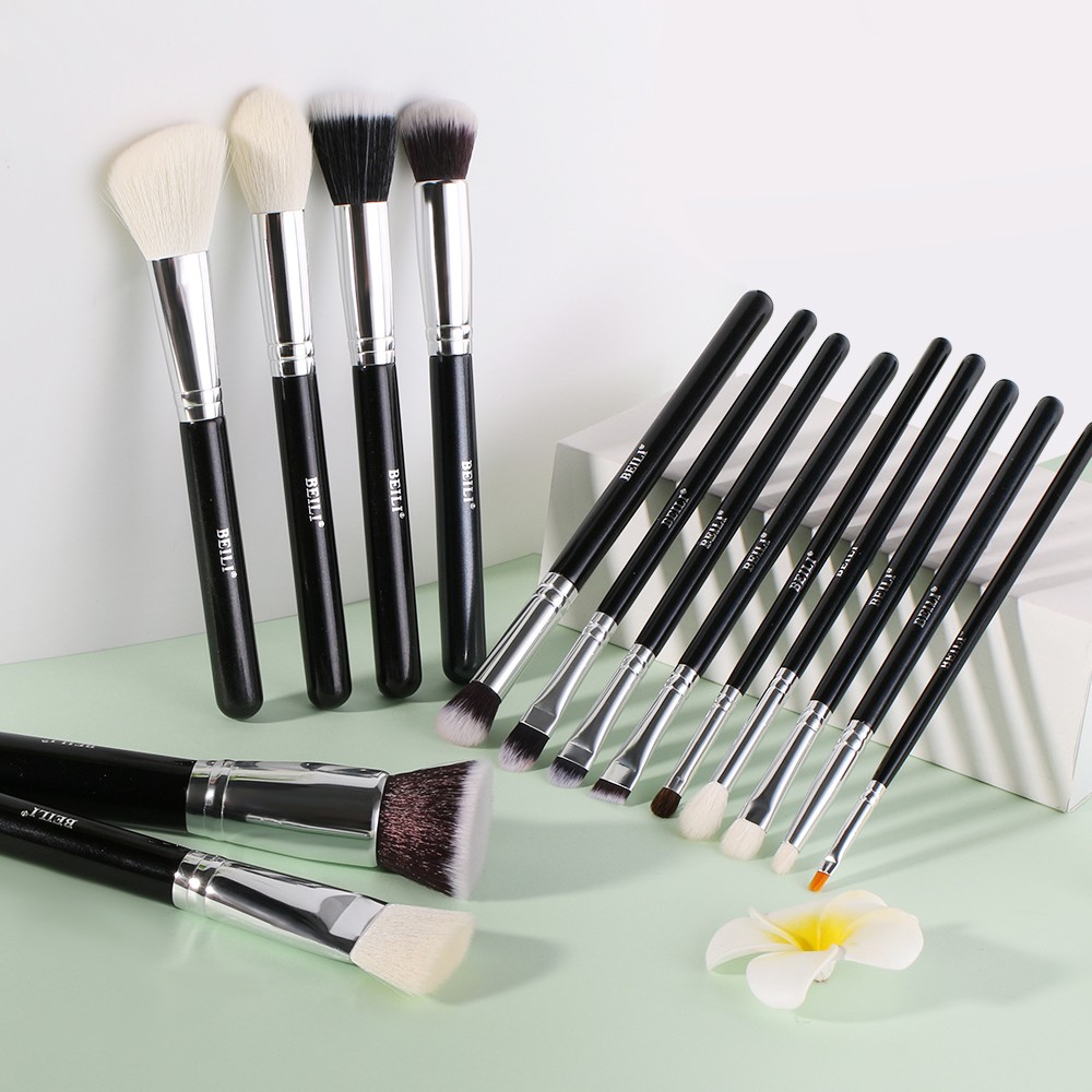 single brush for make up