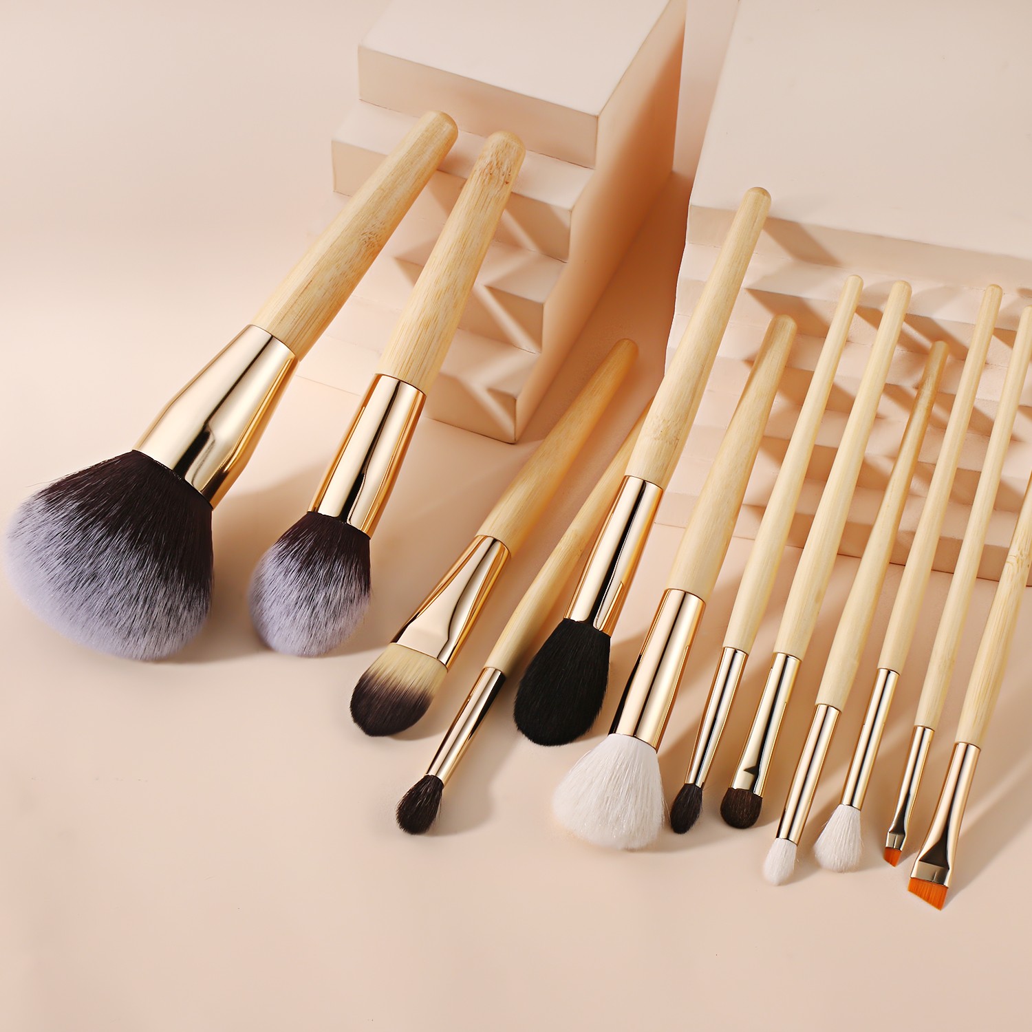 gold makeup setting brush