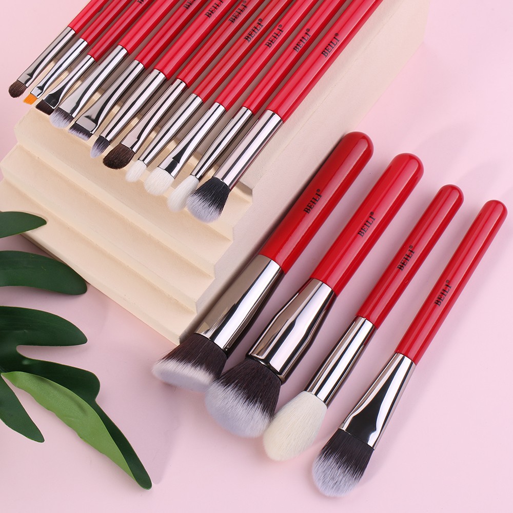 	 makeup brushes