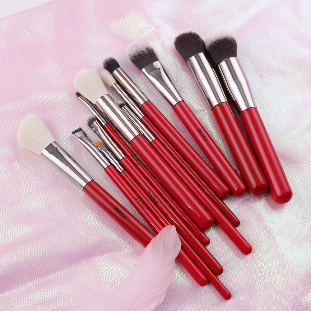 	 eyeshadow brushes