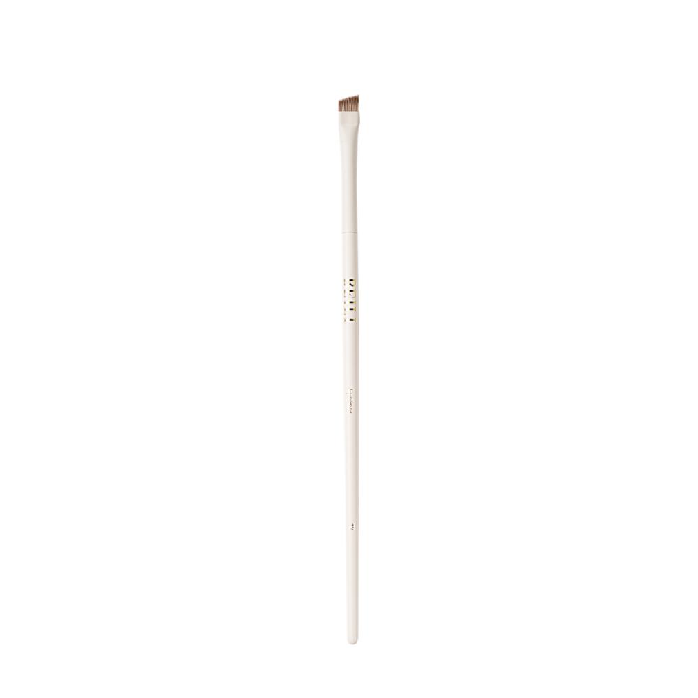 makeup brush