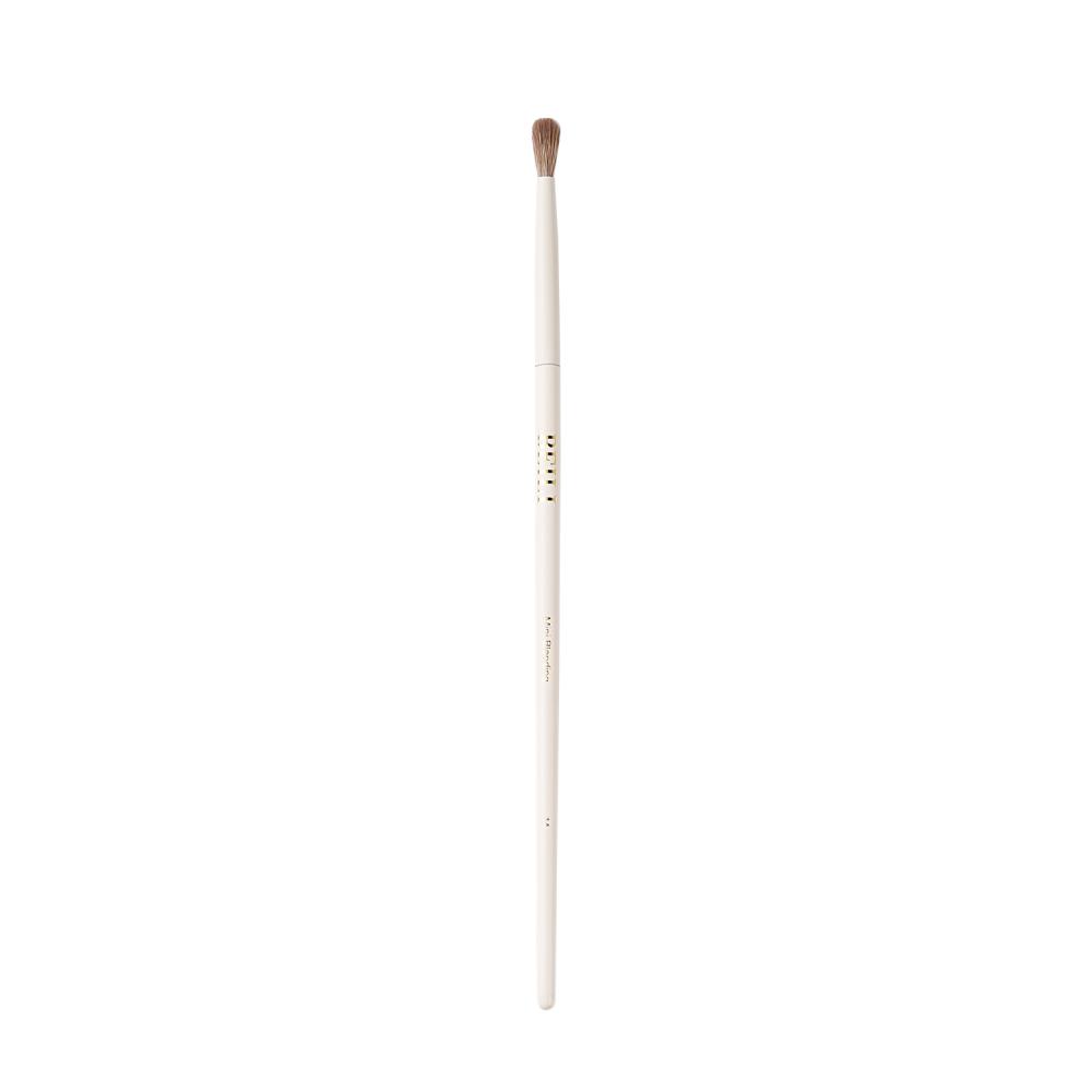 makeup brush