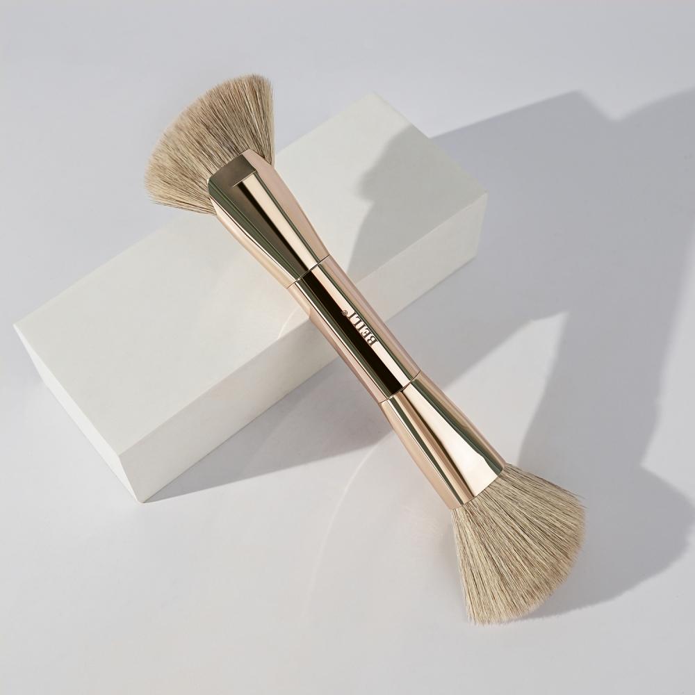 Dual-Ended Fan Makeup Brush